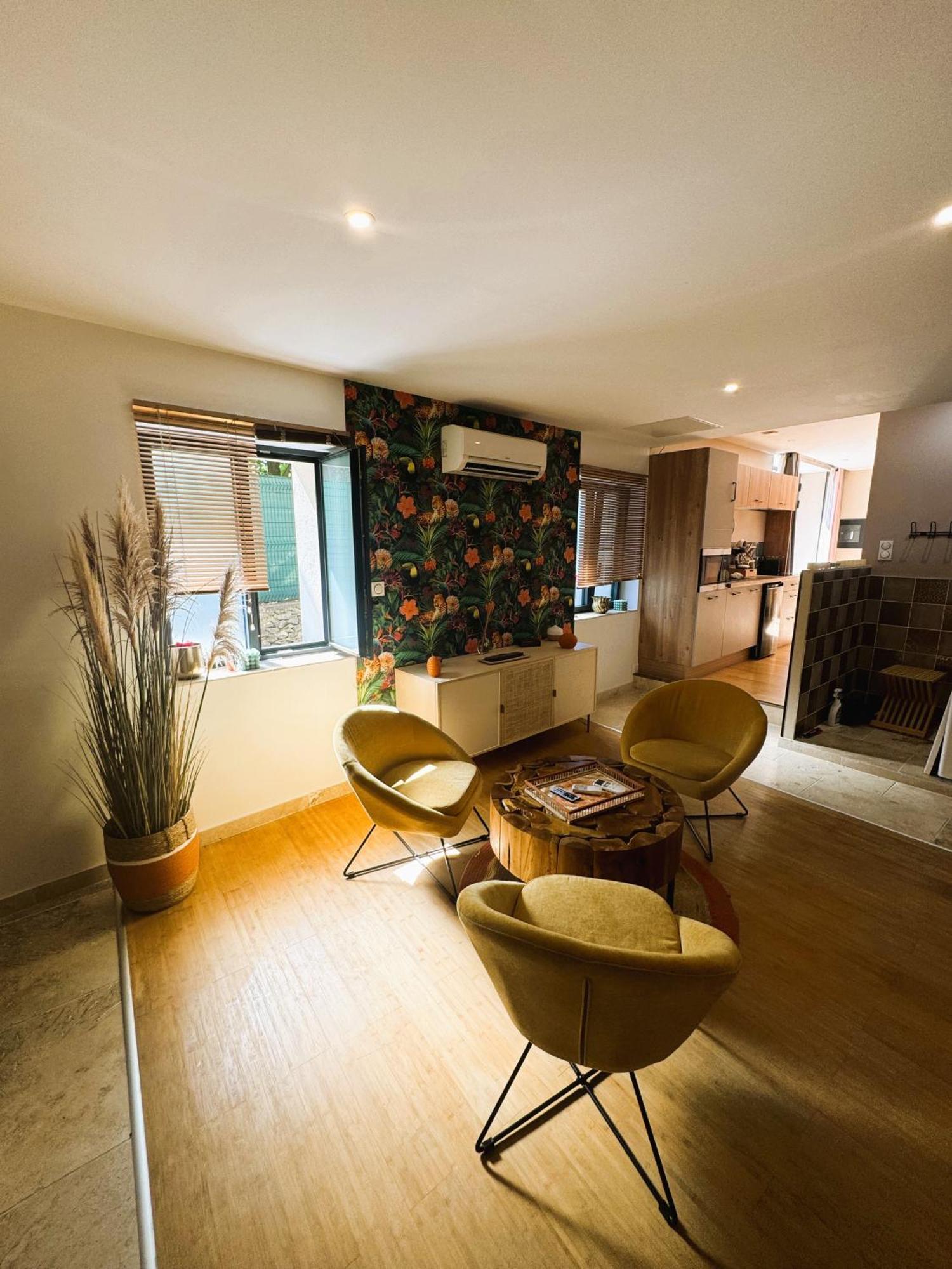 Le Dix - Classic Room - Vallabrix Proche Uzes Экстерьер фото