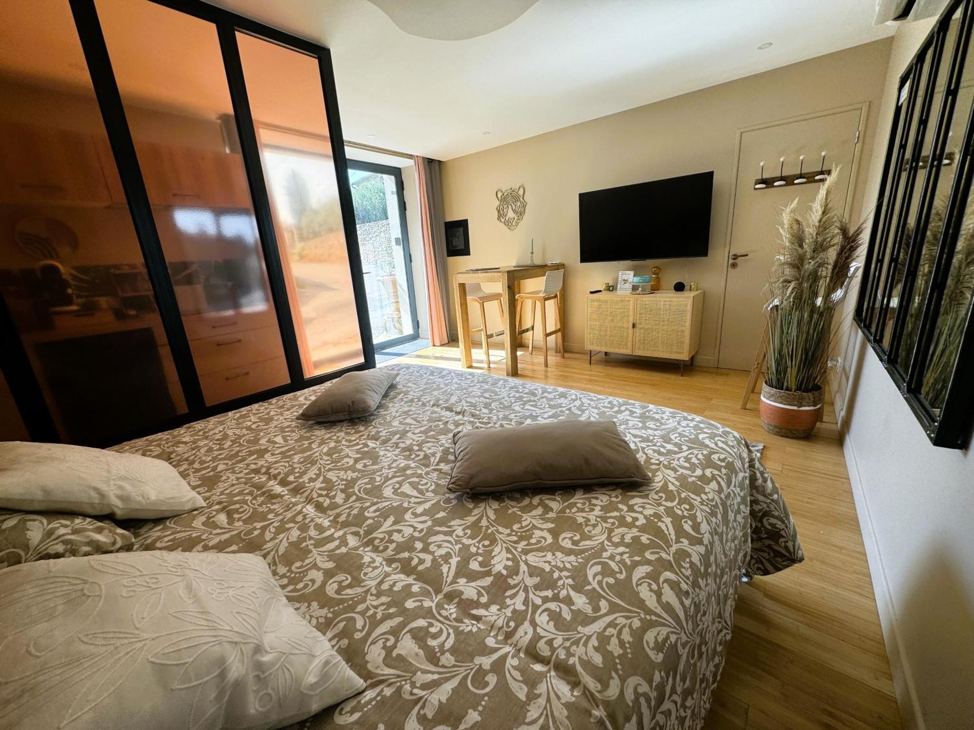 Le Dix - Classic Room - Vallabrix Proche Uzes Экстерьер фото